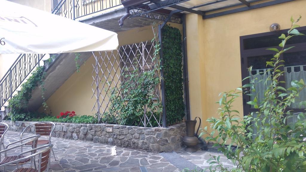 Hotel Ristorante El Caracol Mulazzo Екстер'єр фото