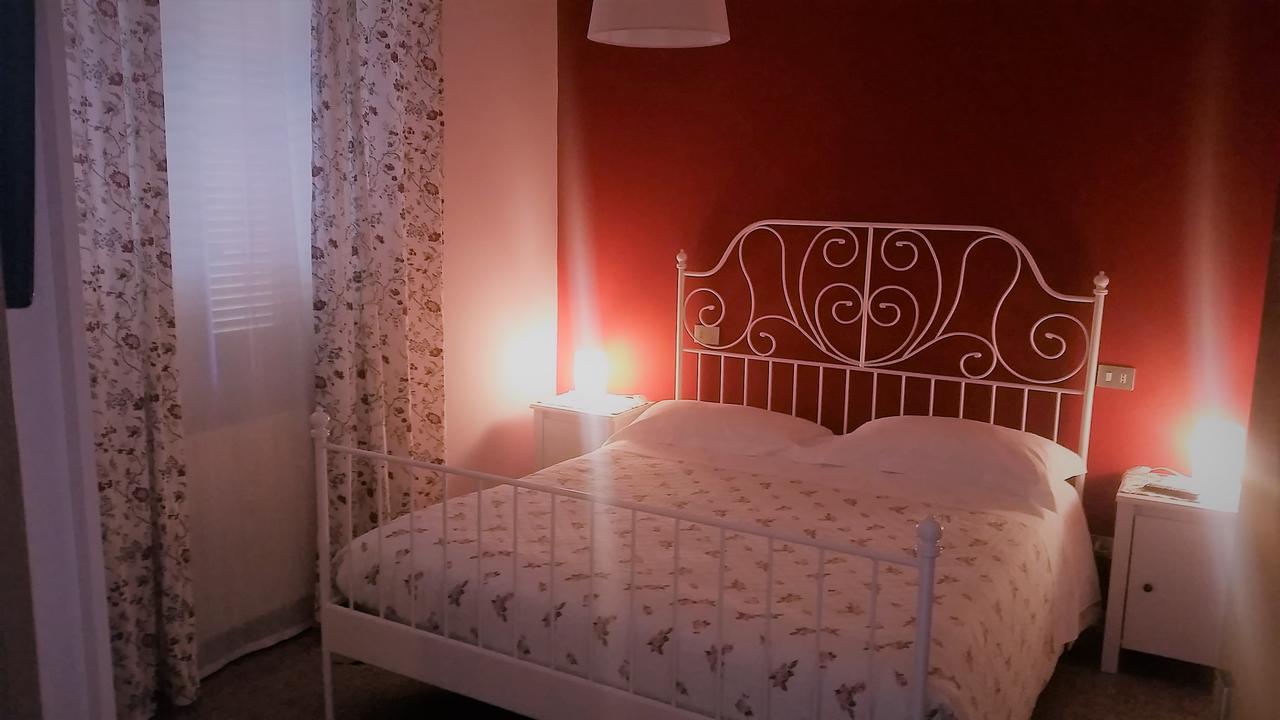 Hotel Ristorante El Caracol Mulazzo Екстер'єр фото